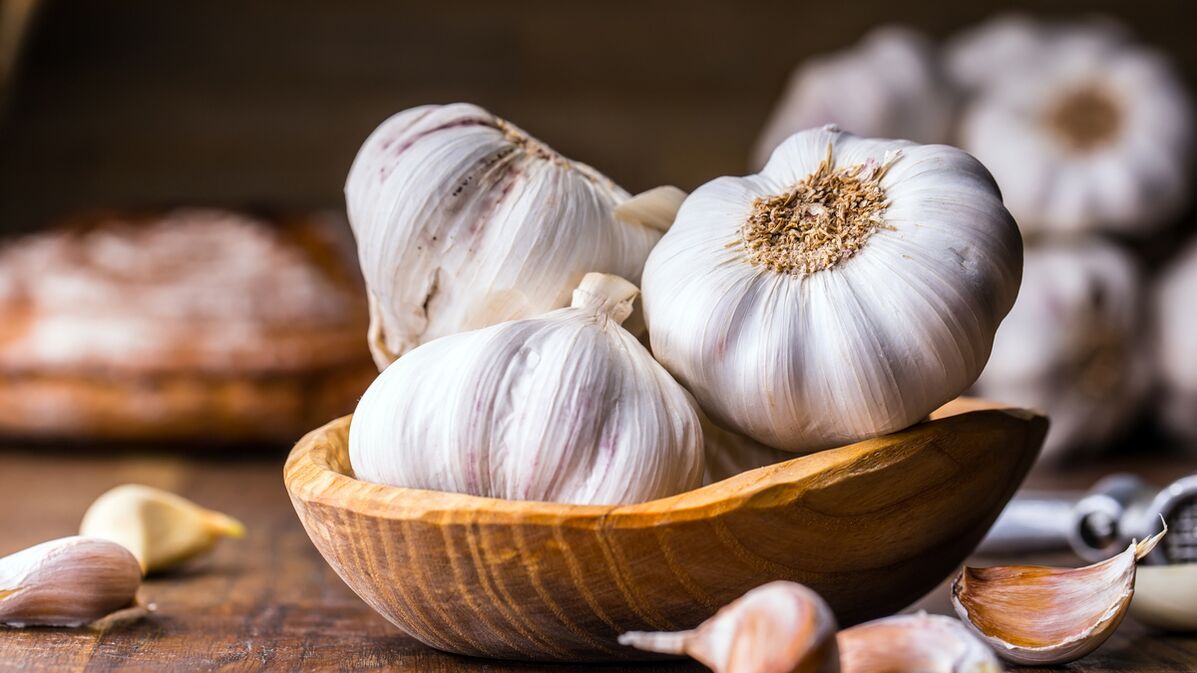 Vermixin contains garlic